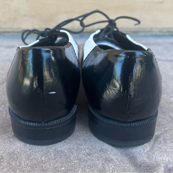 Stuart Weitzman Leman Bi-Colored Oxfords - Picture 5 of 12